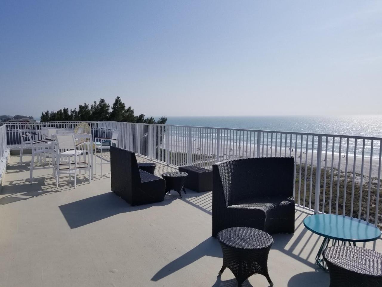 Provident Oceana Beachfront Suites St. Pete Beach Buitenkant foto